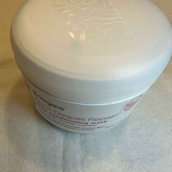 Briogeo  Don’t Despair, Repair!™ Rosehip + Algae Deep Conditioning Mask - Picture 3 of 5